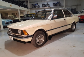 BMW 316 E21