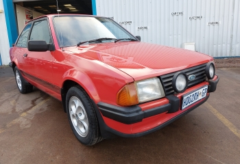 Ford Escort XR3 - 5 Speed