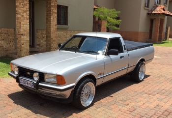 FORD CORTINA P100 FOR SALE